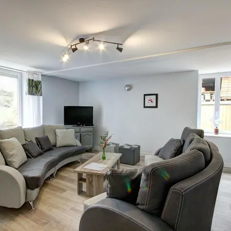 Familial 200m² Avec 6 Chambres, Terrasse, Jardin, Proche Ferme, Charges Incluses, Animaux Acceptes - Fr-1-496-18 Holiday home Saint-Didier-sur-Rochefort