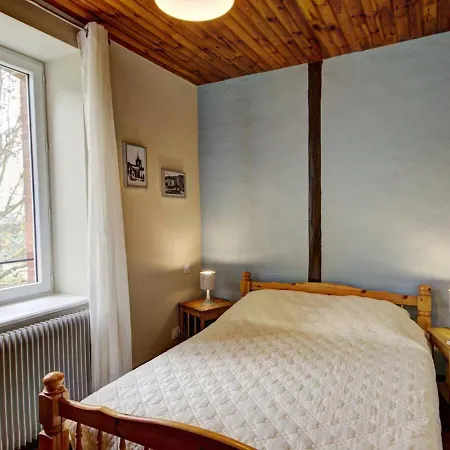 Familial 200m² Avec 6 Chambres, Terrasse, Jardin, Proche Ferme, Charges Incluses, Animaux Acceptes - Fr-1-496-18 *