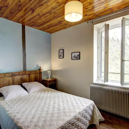 Familial 200m² Avec 6 Chambres, Terrasse, Jardin, Proche Ferme, Charges Incluses, Animaux Acceptes - Fr-1-496-18 * Saint-Didier-sur-Rochefort