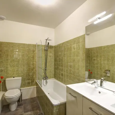 Familial 200m² Avec 6 Chambres, Terrasse, Jardin, Proche Ferme, Charges Incluses, Animaux Acceptes - Fr-1-496-18 Saint-Didier-sur-Rochefort